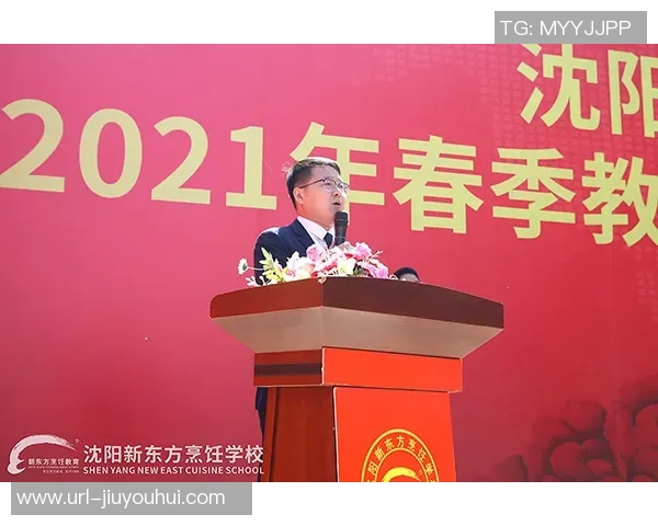 足球帅哥展现阳光魅力与运动激情的完美瞬间图片分享